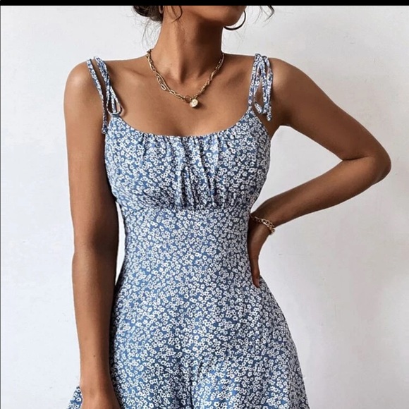 SHEIN Floral Romper
